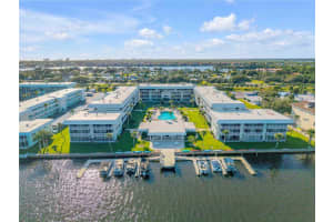 315 N CAUSEWAY #C401, NEW SMYRNA BEACH, FL 32169 - MLS#MFRNS1086286