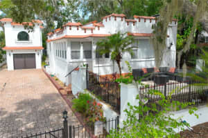 229 6TH AVENUE, MOUNT DORA, FL 32757 - MLS#MFRNS1086324