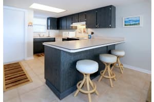 1571 ATLANTIC AVENUE, NEW SMYRNA BEACH, FL 32169 - MLS#MFRNS1086327