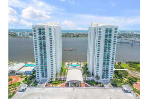 231 Riverside Dr #709-1, HOLLY HILL