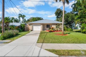 638 PINE STREET, NEW SMYRNA BEACH, FL 32169 - MLS#MFRNS1086385