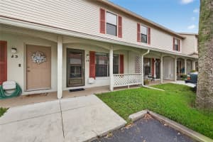 980 Canal View Boulevard #j-4, PORT ORANGE