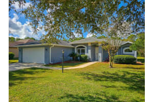 30 Caladium Dr Ormond Beach, FL 32174 - Off Market