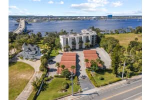 944 PENINSULA DRIVE, DAYTONA BEACH, FL 32118 - MLS#MFRNS1086528