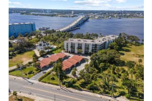 944 PENINSULA DRIVE, DAYTONA BEACH, FL 32118 - MLS#MFRNS1086528