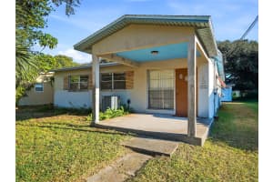 813 8TH AVENUE, NEW SMYRNA BEACH, FL 32169 - MLS#MFRNS1086657