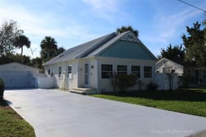 122 New Hampshire St, EDGEWATER