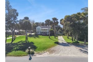 932 RIVERSIDE DRIVE, EDGEWATER, FL 32132 - MLS#MFRNS1087057