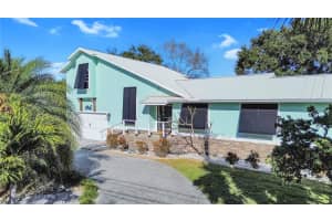 425 RIVERSIDE DRIVE, EDGEWATER, FL 32132 - MLS#MFRNS1087077