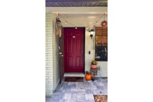 526 Live Oak St #105, EDGEWATER
