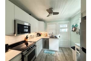 207 PINE STREET, NEW SMYRNA BEACH, FL 32169 - MLS#MFRNS1087298