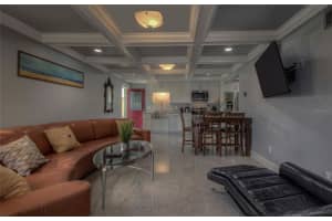 472 N CAUSEWAY, NEW SMYRNA BEACH, FL 32169 - MLS#MFRNS1087566