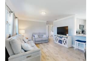 16 HILLSIDE DRIVE, NEW SMYRNA BEACH, FL 32169 - MLS#MFRNS1087623