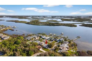 332 MARSH LANDING LOOP, OAK HILL, FL 32759 - MLS#MFRNS1087820