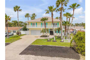 708 Ocean Ave, NEW SMYRNA BEACH
