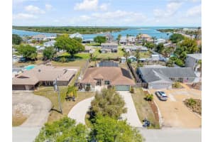 10 Cunningham Dr, NEW SMYRNA BEACH