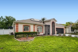5318 CORAL VINE LN, KISSIMMEE, FL 34758 - MLS#MFRNS1087980