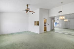 33 SANDRA CIRCLE, NEW SMYRNA BEACH, FL 32168 - MLS#MFRNS1088006