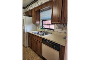 415 SHANGRI LA CIRCLE, EDGEWATER, FL 32132 - MLS#MFRNS1088034