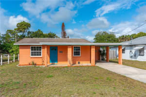 916 Flagler Ave, EDGEWATER