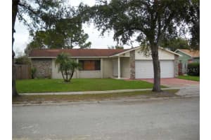 629 Riverwoods Cir, Orlando, FL 32825, Sold 12/06/13