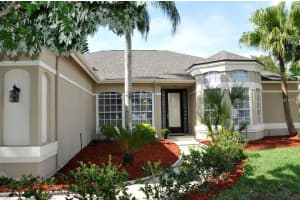 14836 Faversham Cir, Orlando, FL 32826, Sold 09/26/14