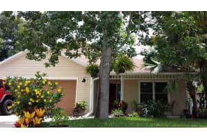 126 N Aberdeen Cir, Sanford, FL 32773, Sold 07/30/14
