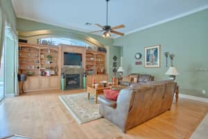 4872 Keeneland Cir, Orlando, FL 32819, Sold 09/15/15