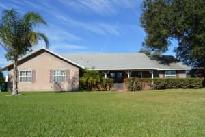 2441 S Stewart St, Kissimmee, FL 34746, Sold 02/27/15