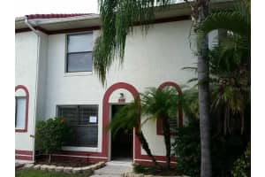 1627 Sandy Point Square, Orlando, FL 32807, Sold 09/30/15