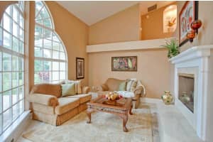 8606 Summerville Pl, Orlando, FL 32819, Sold 09/18/15