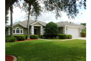 225 Englenook Dr, DeBary, FL 32713, Sold 09/18/15