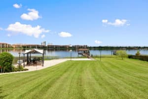 10126 Brandon Cir, Orlando, FL 32836, Sold 12/02/16