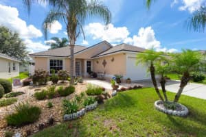 341 Fieldstream W Blvd, Orlando, FL 32825, Sold 09/10/15