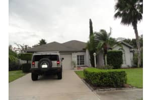3733 Running Water Dr, Orlando, FL 32829, Sold 12/23/15
