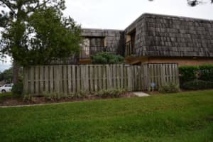 5322 Brook Ct, Orlando, FL 32811, Sold 09/29/15