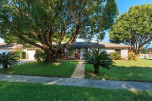 4684 Costa Bravo Dr, Orlando, FL 32839, Sold 10/13/15
