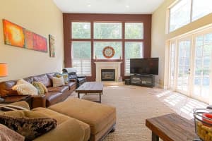 2889 Old Castle Dr, Winter Park, FL 32792, Sold 04/29/16