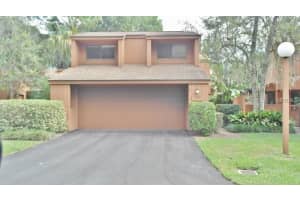 121 Oaks Ct, Sanford, FL 32771, Sold 03/10/16