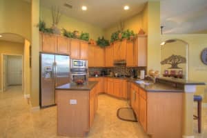 226 Heatherbrooke Cir, Oviedo, FL 32765, Sold 12/28/15