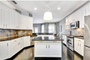 10115 Cove Lake Dr, Orlando, FL 32836, Sold 01/08/16