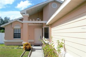 2604 N Horseshoe Bay Dr, Kissimmee, FL 34741, Sold 11/30/15