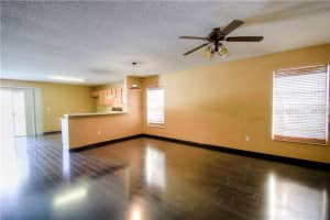 211 Lynn St, Oviedo, FL 32765, Sold 04/22/16