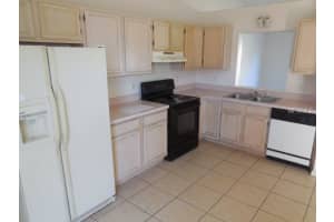 120 Kelly Cir, Sanford, FL 32773, Sold 03/18/16