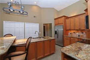 5321 Foxshire Ct, Orlando, FL 32819, Sold 03/11/16
