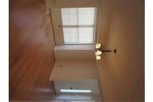 425 Lagoon Dr, Oviedo, FL 32765, Sold 03/28/16