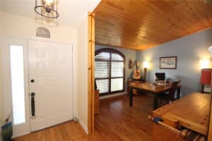 896 Kerwood Cir, Oviedo, FL 32765, Sold 04/14/16