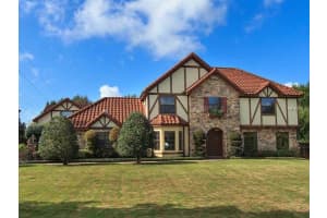 5322 Shadywood Ln, Orlando, FL 32819, Sold 08/19/16