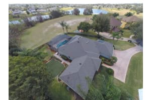 7601 Kings Passage Ave, Orlando, FL 32835, Sold 04/25/16