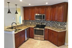 1026 Apopka Woods Ln, Orlando, FL 32824, Sold 04/25/16